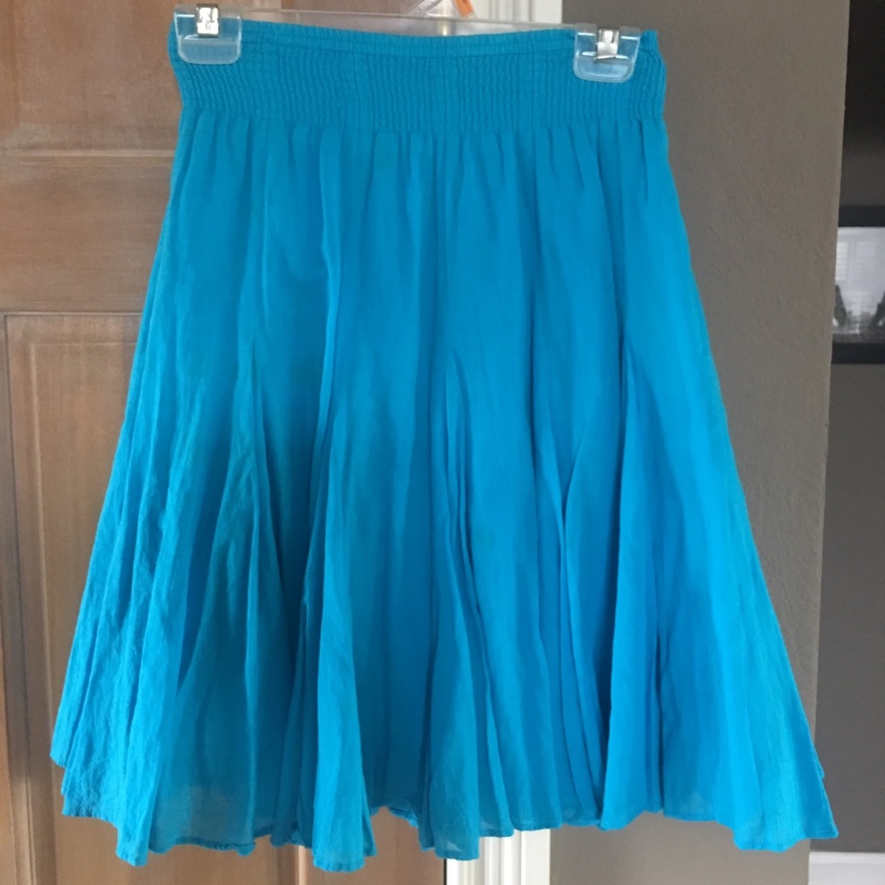 XS Blue Banana Republic Pleated Skirt